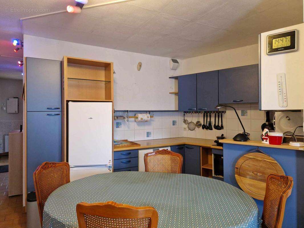 Appartement à MEZE