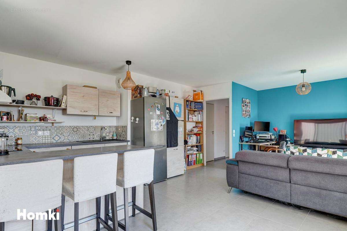 Appartement à MARSEILLE-2E