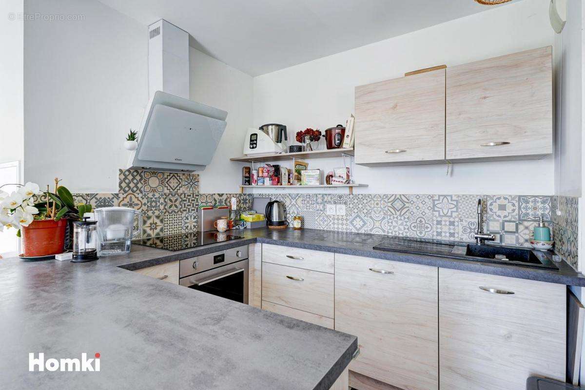 Appartement à MARSEILLE-2E