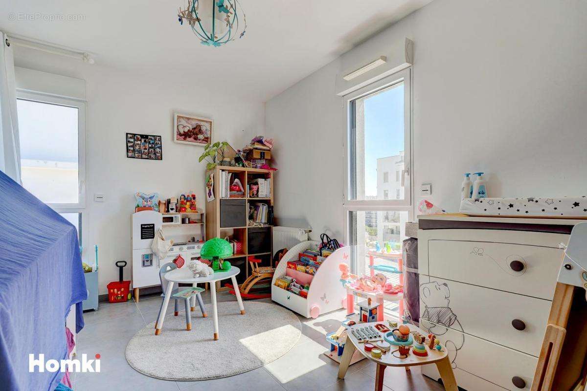 Appartement à MARSEILLE-2E