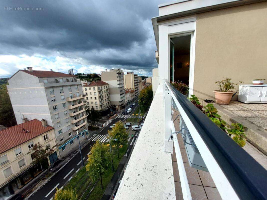 Appartement à SAINT-ETIENNE