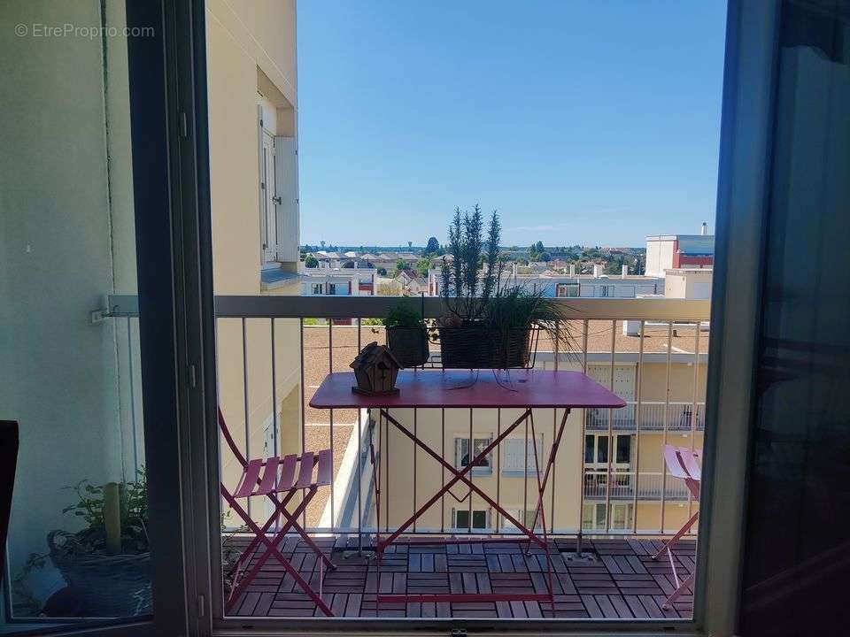 Appartement à FLEURY-LES-AUBRAIS