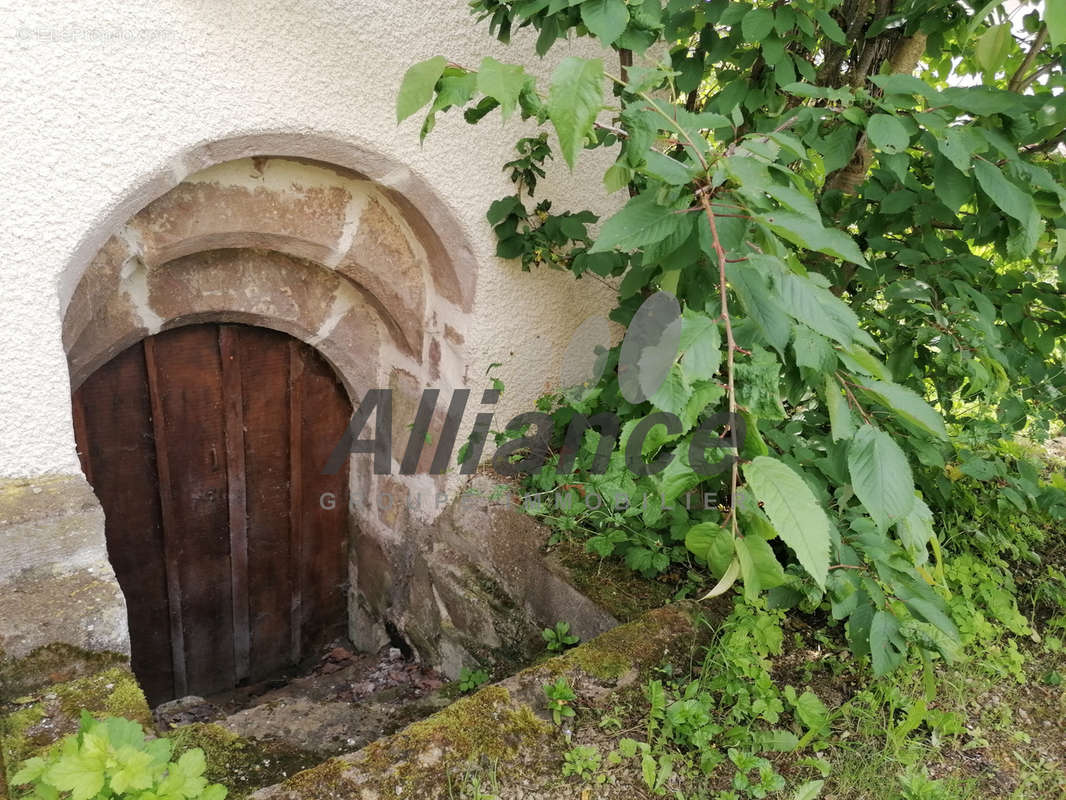 Maison à LA VILLEDIEU-EN-FONTENETTE