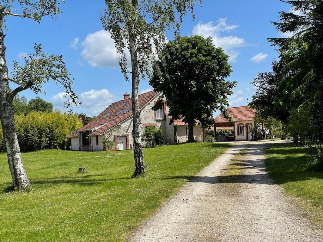 Maison à VARENNES-CHANGY