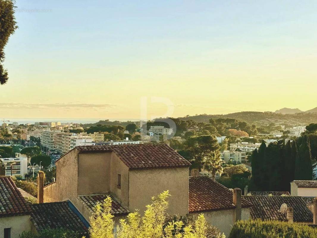 Maison à MOUGINS