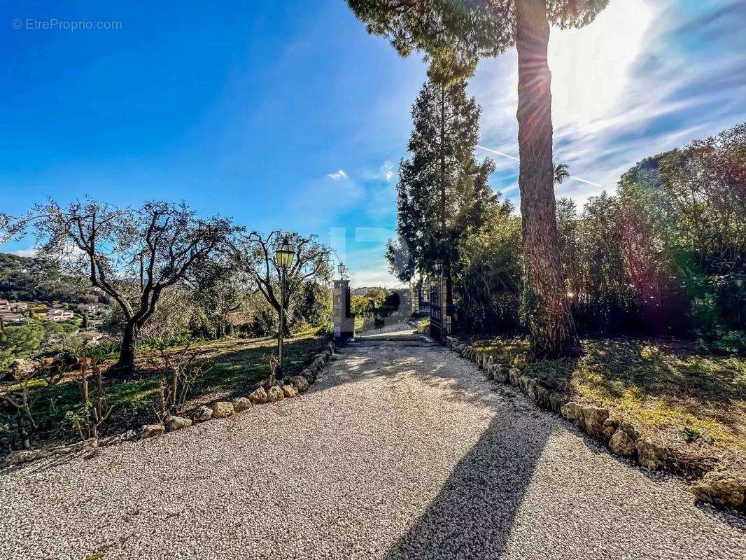 Maison à MOUGINS