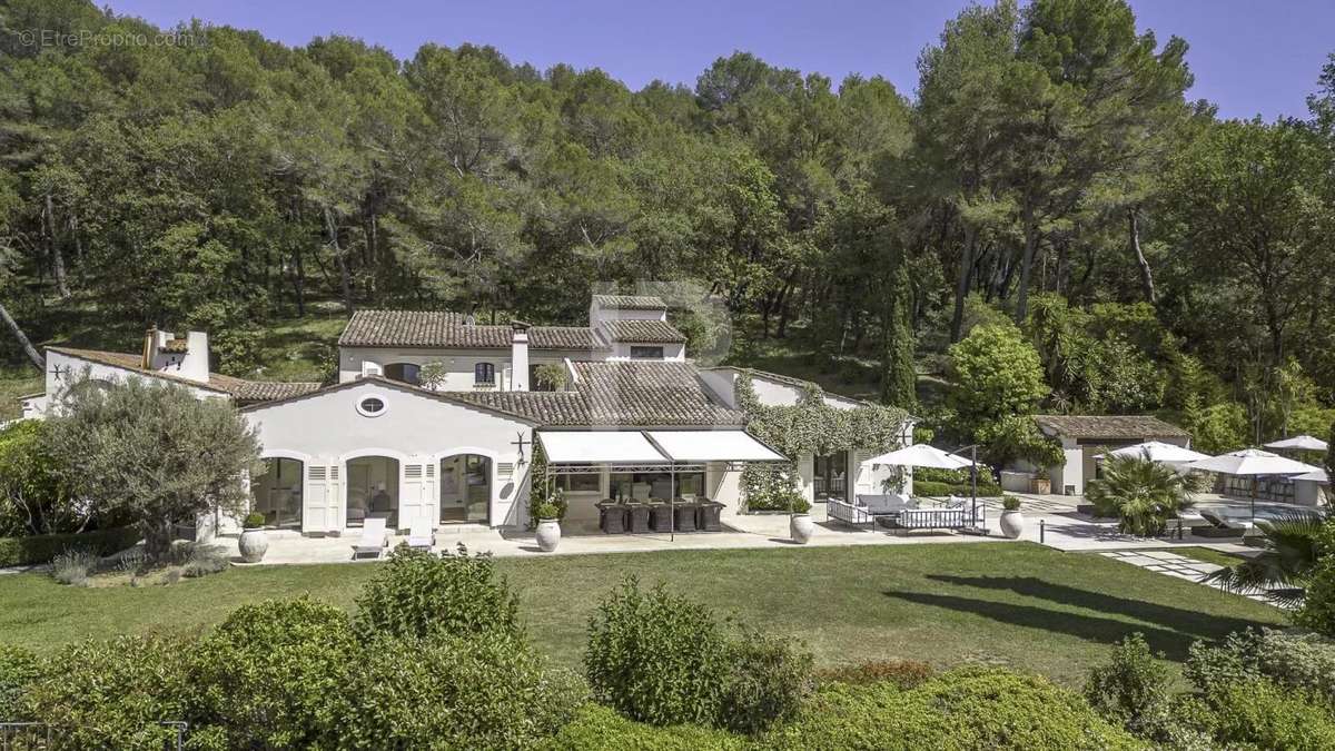 Maison à MOUGINS