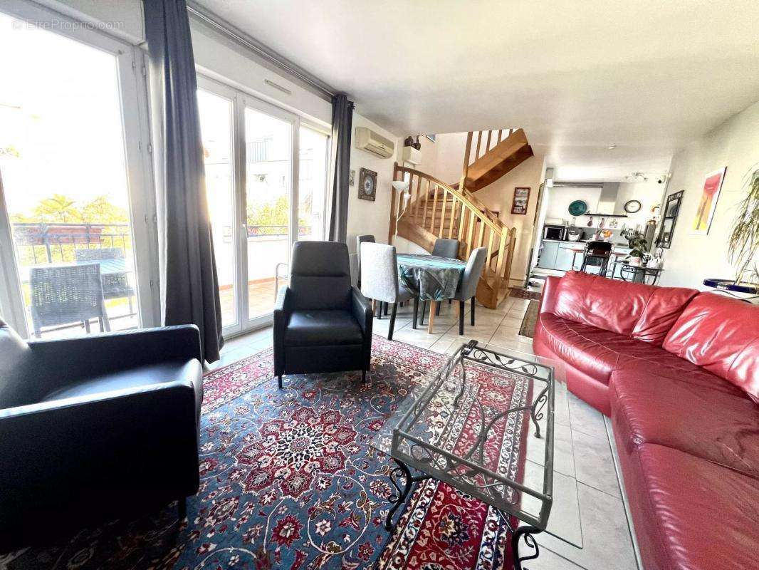 Appartement à NANTERRE