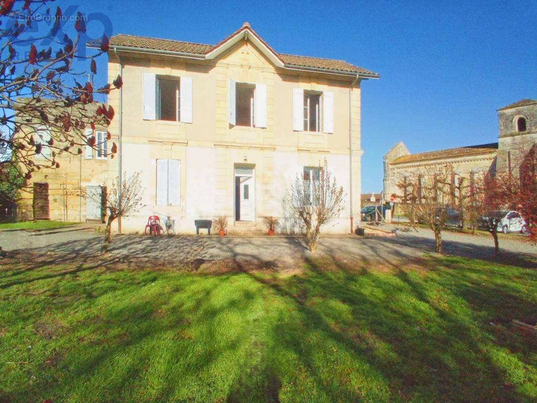 Appartement à SAINT-EMILION