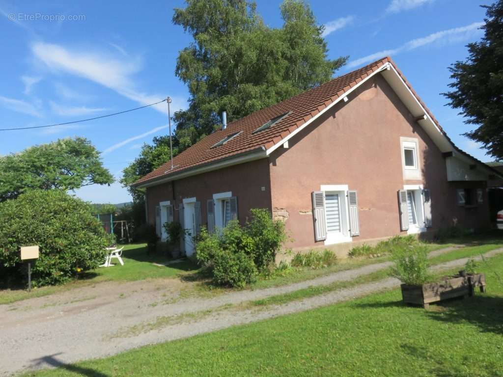 Maison à CHAMPAGNEY