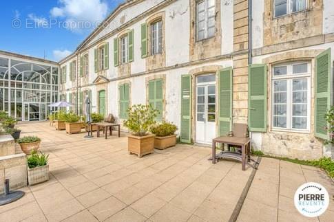 Appartement à SAINT-MARTIN-DE-RE