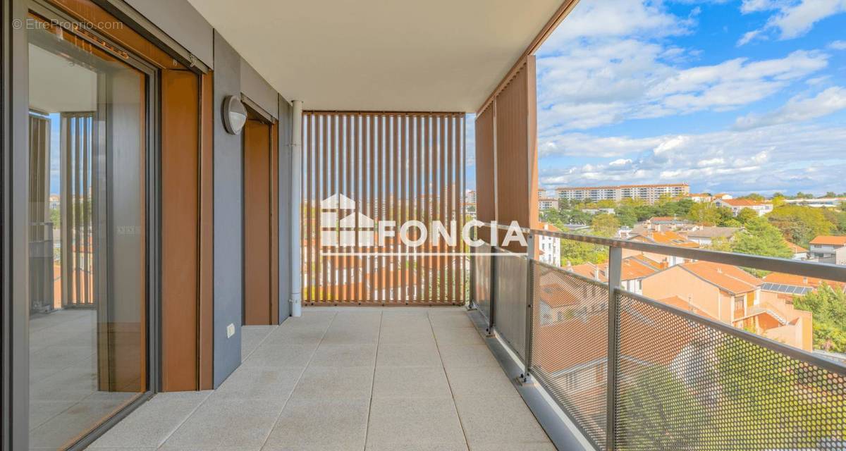 Appartement à LYON-8E