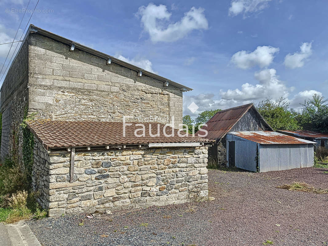 Maison à CAMBERNON