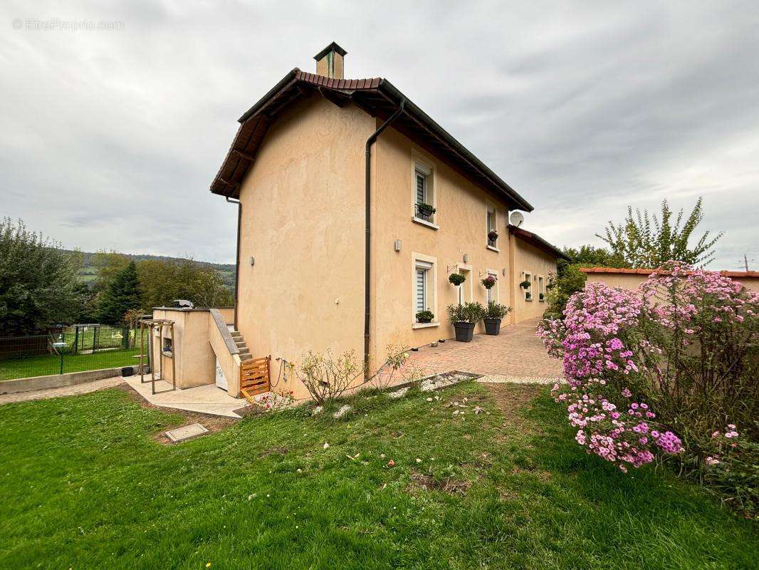 Maison à SAINT-JOSEPH-DE-RIVIERE