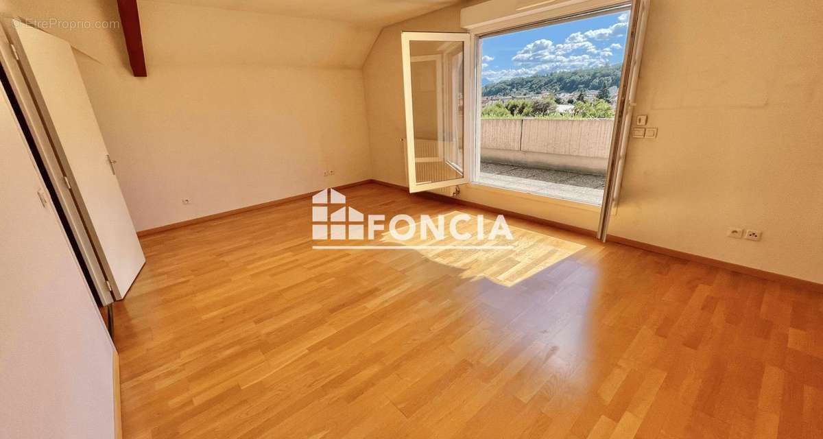 Appartement à AIX-LES-BAINS