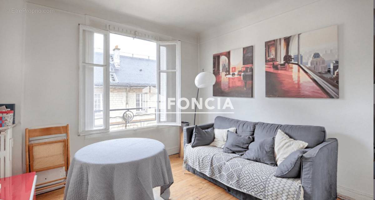 Appartement à PARIS-18E