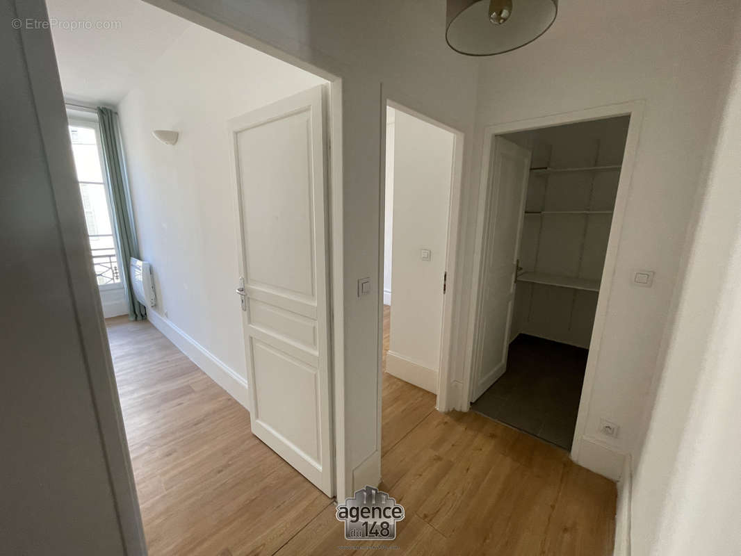 Appartement à MARSEILLE-2E