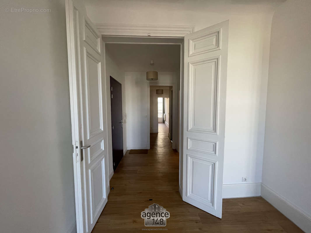 Appartement à MARSEILLE-2E