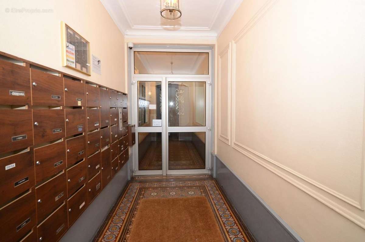 Appartement à PARIS-7E