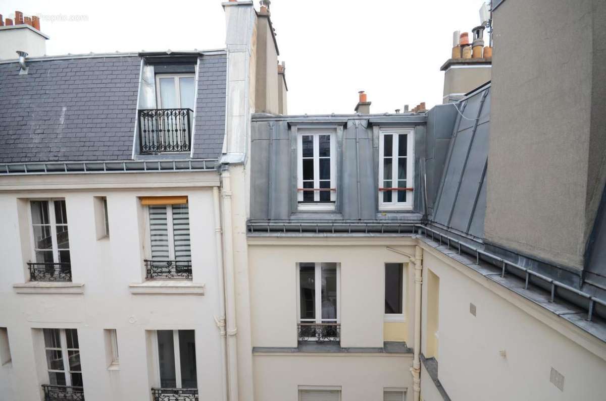 Appartement à PARIS-7E