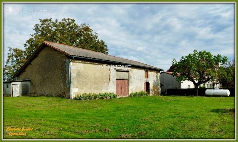 Maison à CHALAIS