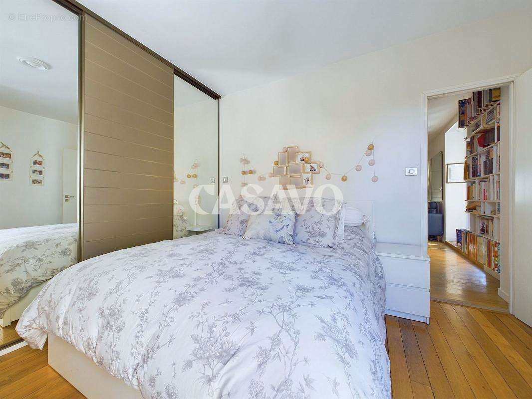 Appartement à PARIS-16E