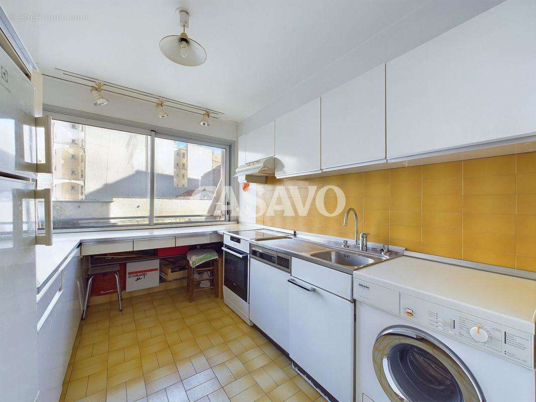 Appartement à PARIS-10E