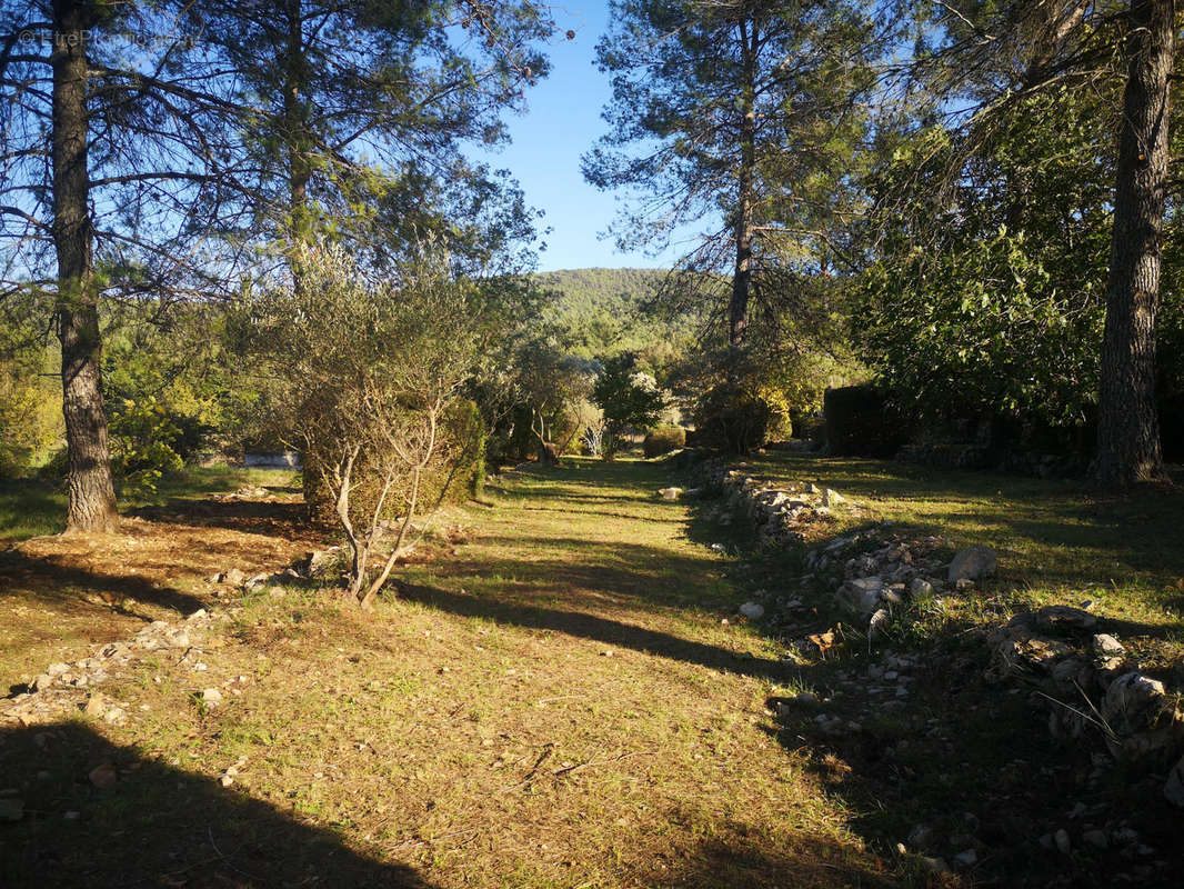 Maison à SOLLIES-TOUCAS