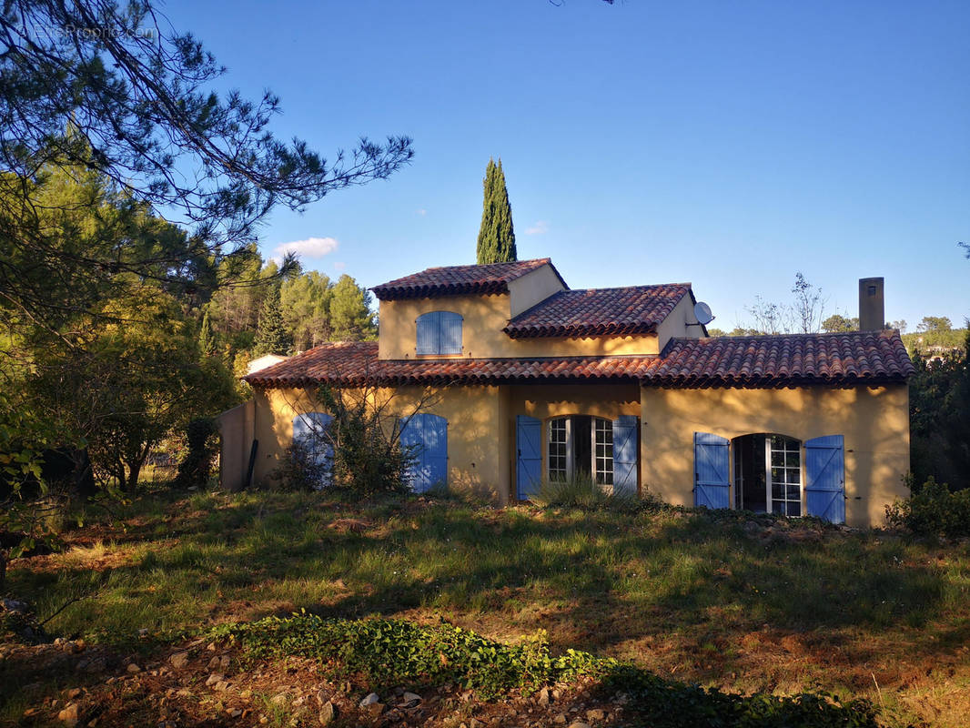 Maison à SOLLIES-TOUCAS