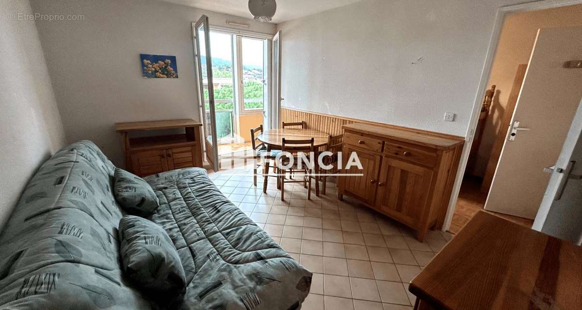 Appartement à BORMES-LES-MIMOSAS