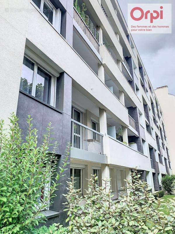 Appartement à ISSY-LES-MOULINEAUX