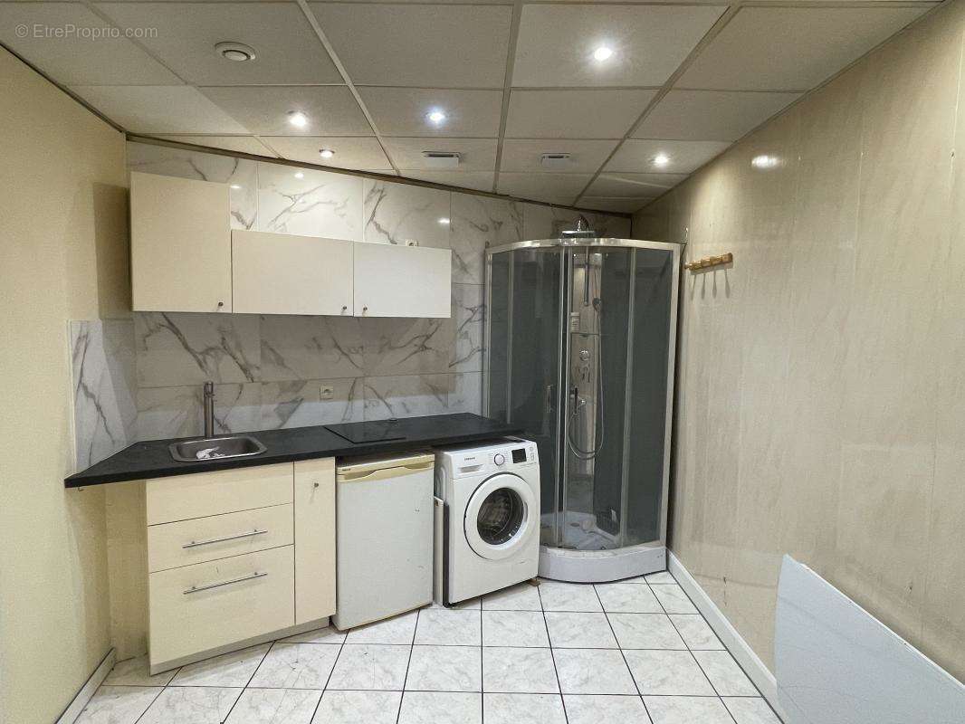 Appartement à PARIS-8E