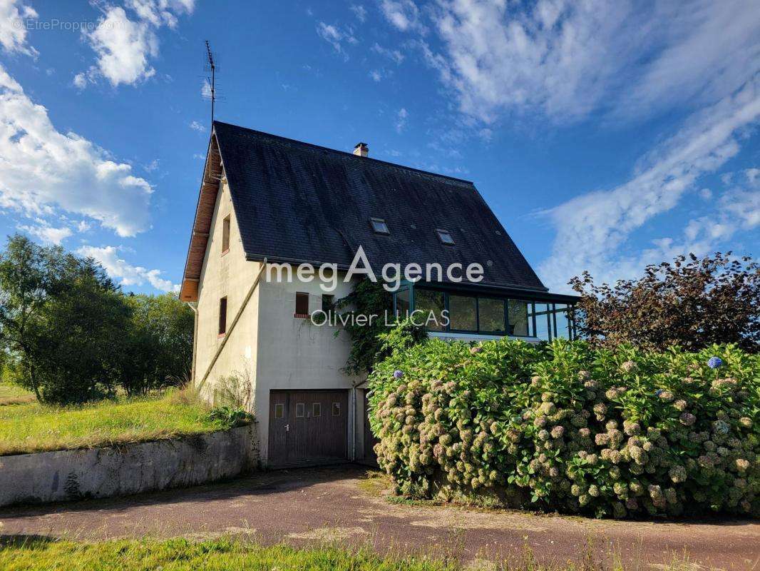 Maison à SAINT-GATIEN-DES-BOIS