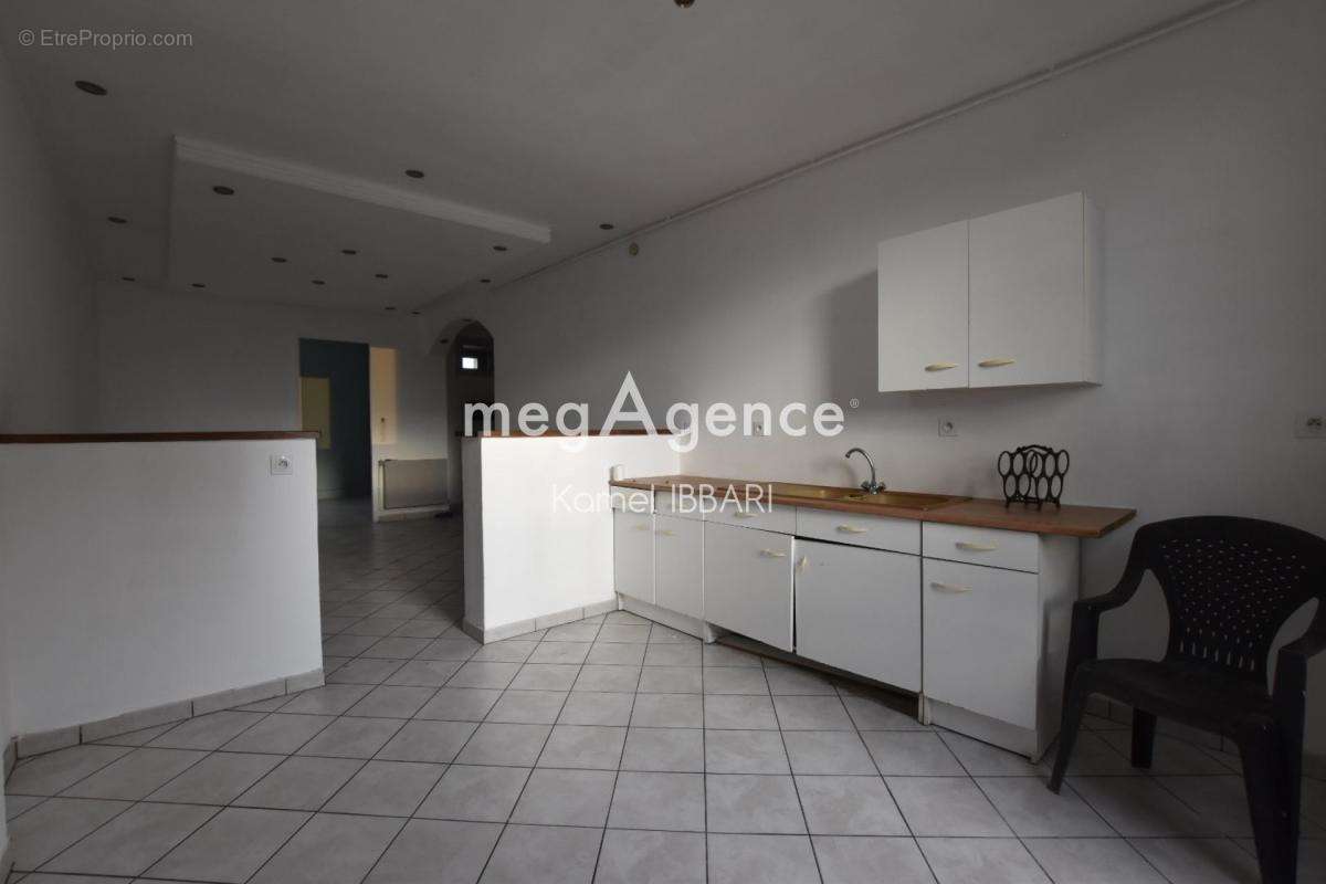 Appartement à SAINT-ETIENNE