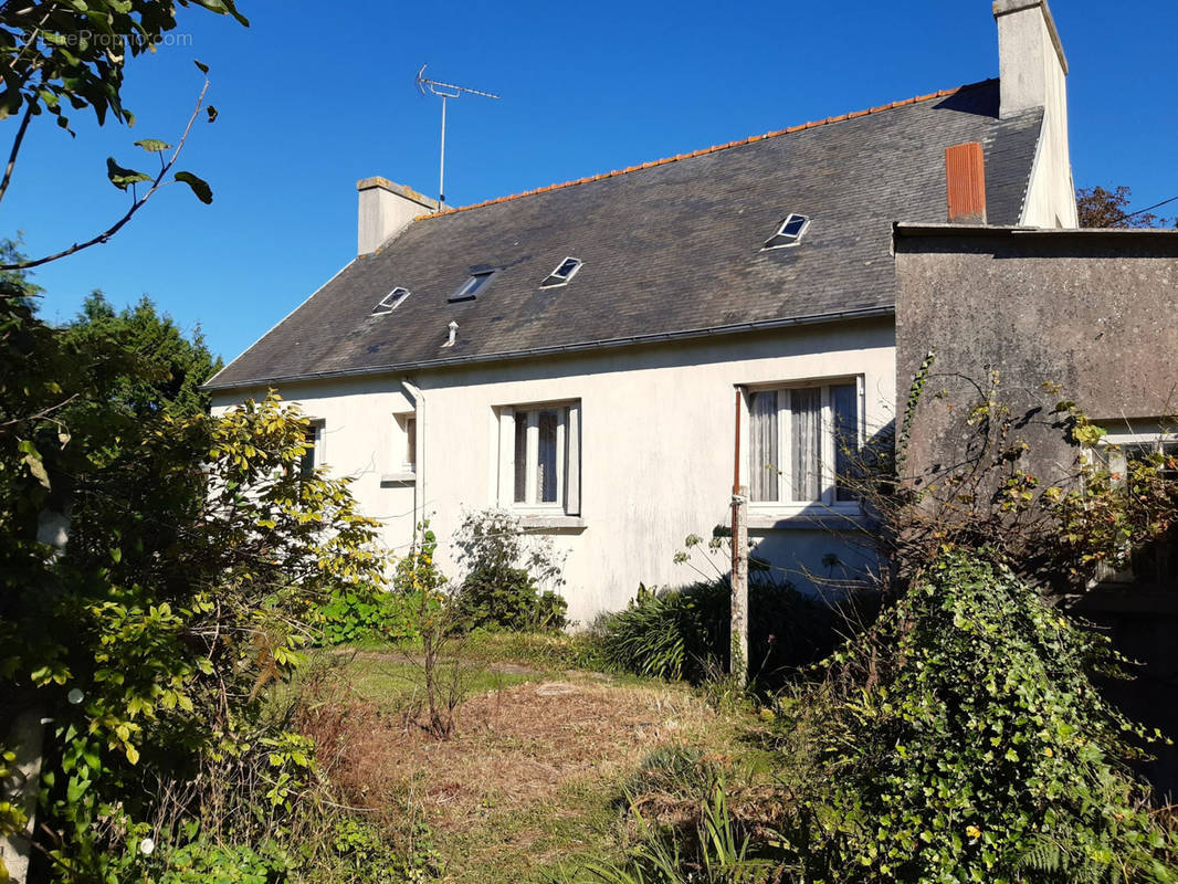 Maison à LANDUDEC