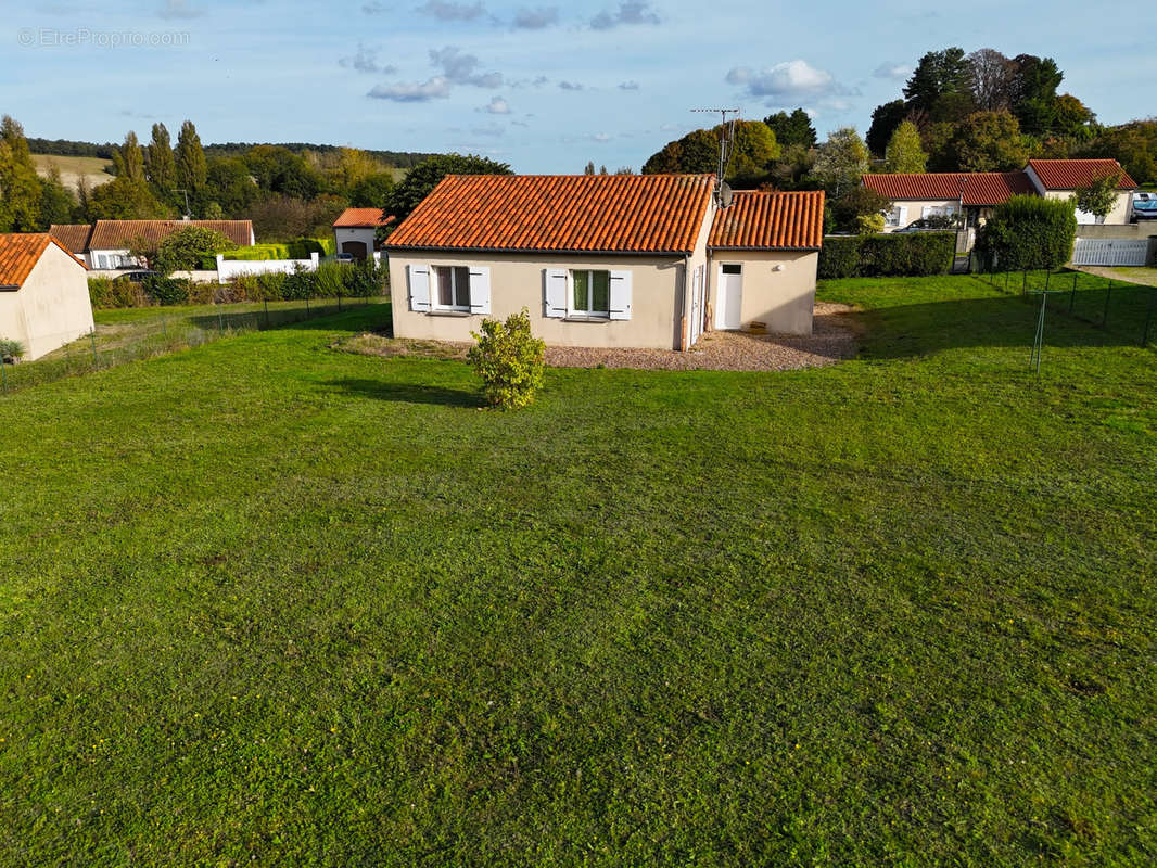 Maison à USSEAU