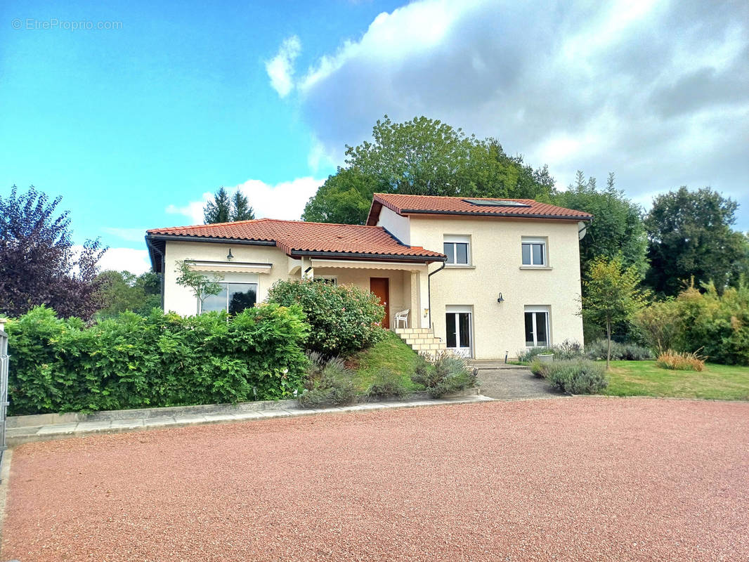 Maison à THIERS