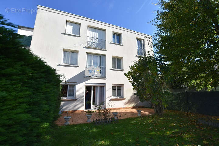 Appartement à MOISSY-CRAMAYEL