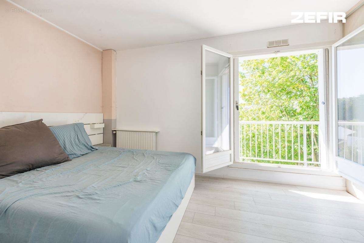 Appartement à MAGNY-LES-HAMEAUX