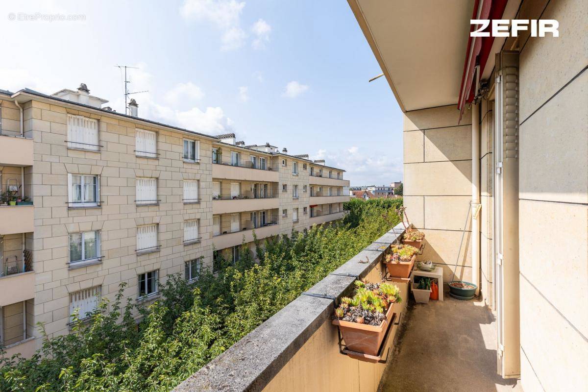 Appartement à LE PERREUX-SUR-MARNE