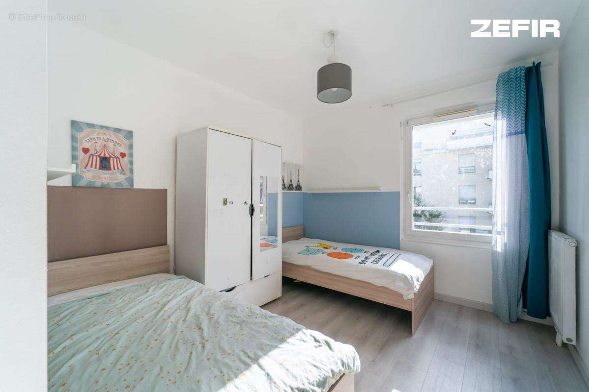 Appartement à COLOMBES