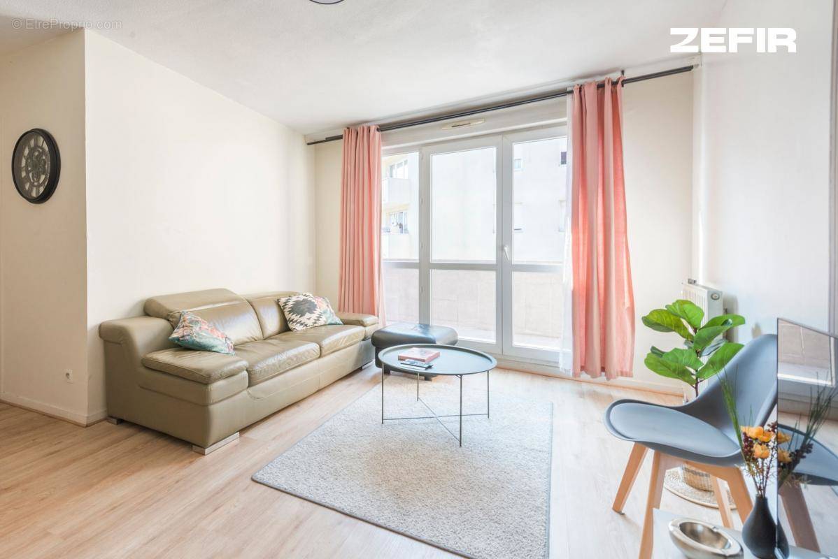 Appartement à SAINT-DENIS