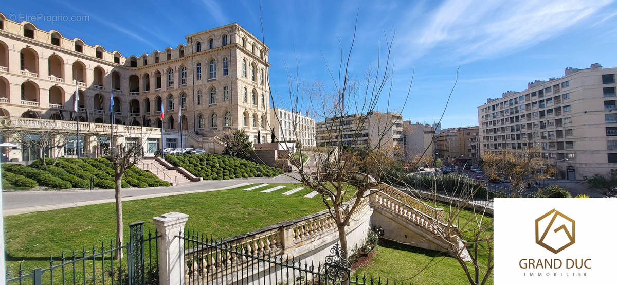 Appartement à MARSEILLE-2E