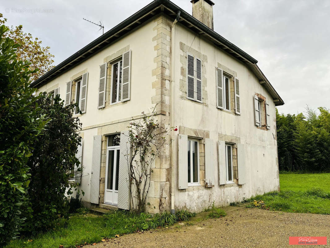 Façade ouest - Maison à SAINTE-MARIE-DE-GOSSE