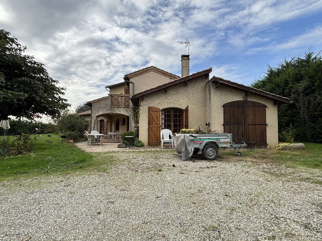 Maison à CASTELSARRASIN