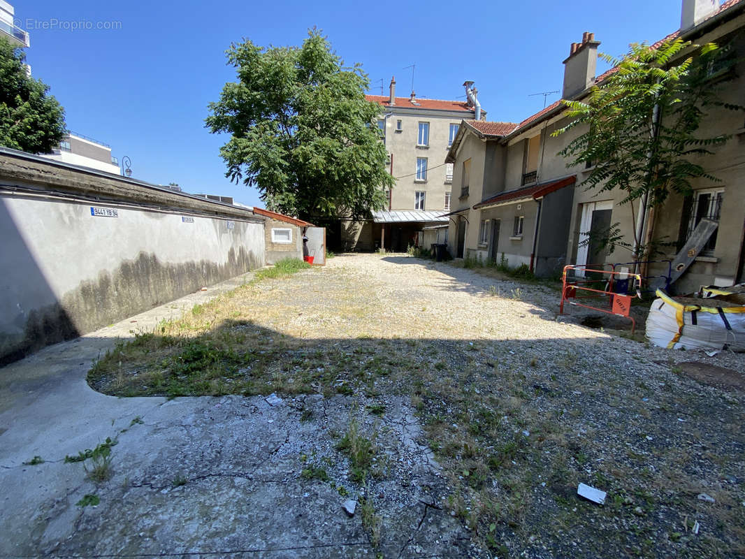 Maison à SAINT-MAUR-DES-FOSSES