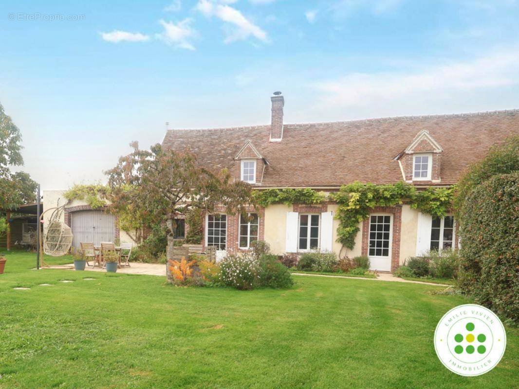 Maison à CHATEAUNEUF-EN-THYMERAIS