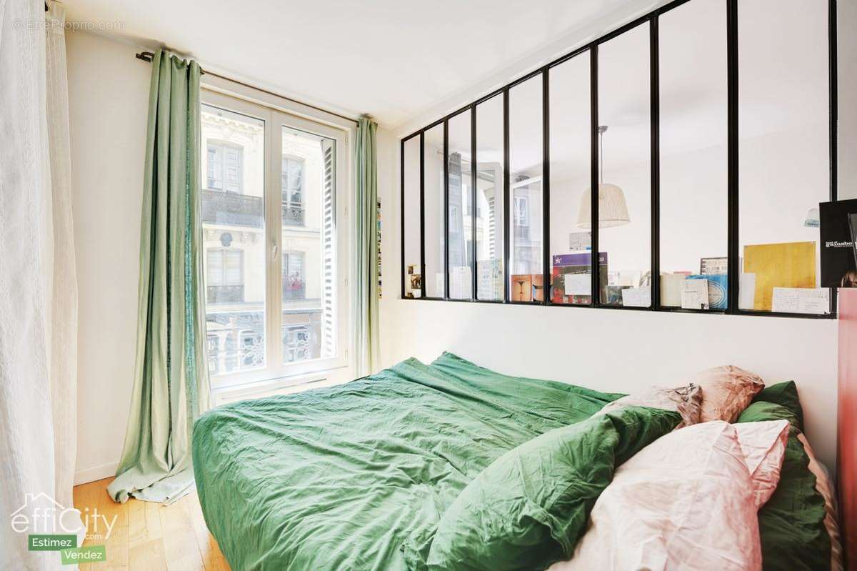 Appartement à PARIS-9E