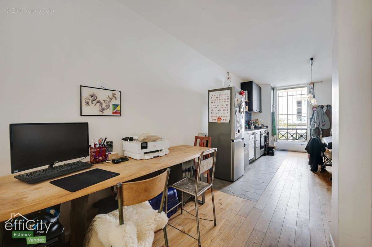 Appartement à PARIS-9E