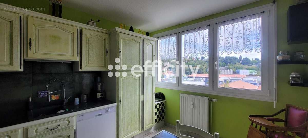 Appartement à SAINT-ETIENNE